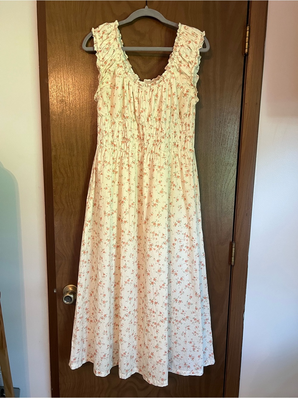 Neuflora Seaview dress in cream floral